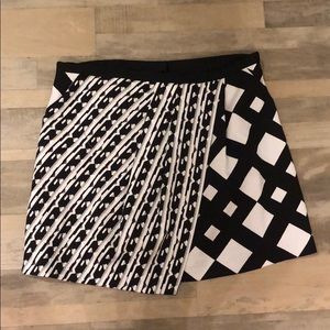 Black and white print skirt